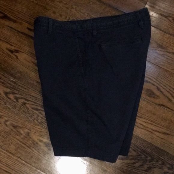 GAP Black Flat Front Shorts Waist 34 NWOT - Picture 3 of 9